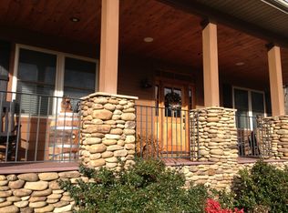 253 Benitez Way, Clyde, NC 28721