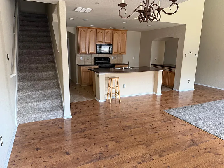 1139 Landon Ln — Photo 39
