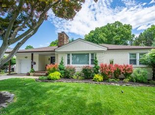 4 Brookhill Pl, Little Falls Twp., NJ 07424
