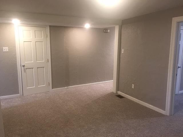 Living room, new wall to wall carpeting, PLEASE call/text 412.897.0330