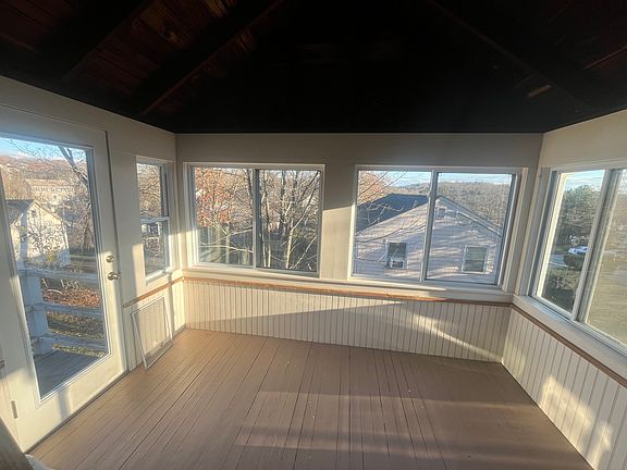 Three season porch