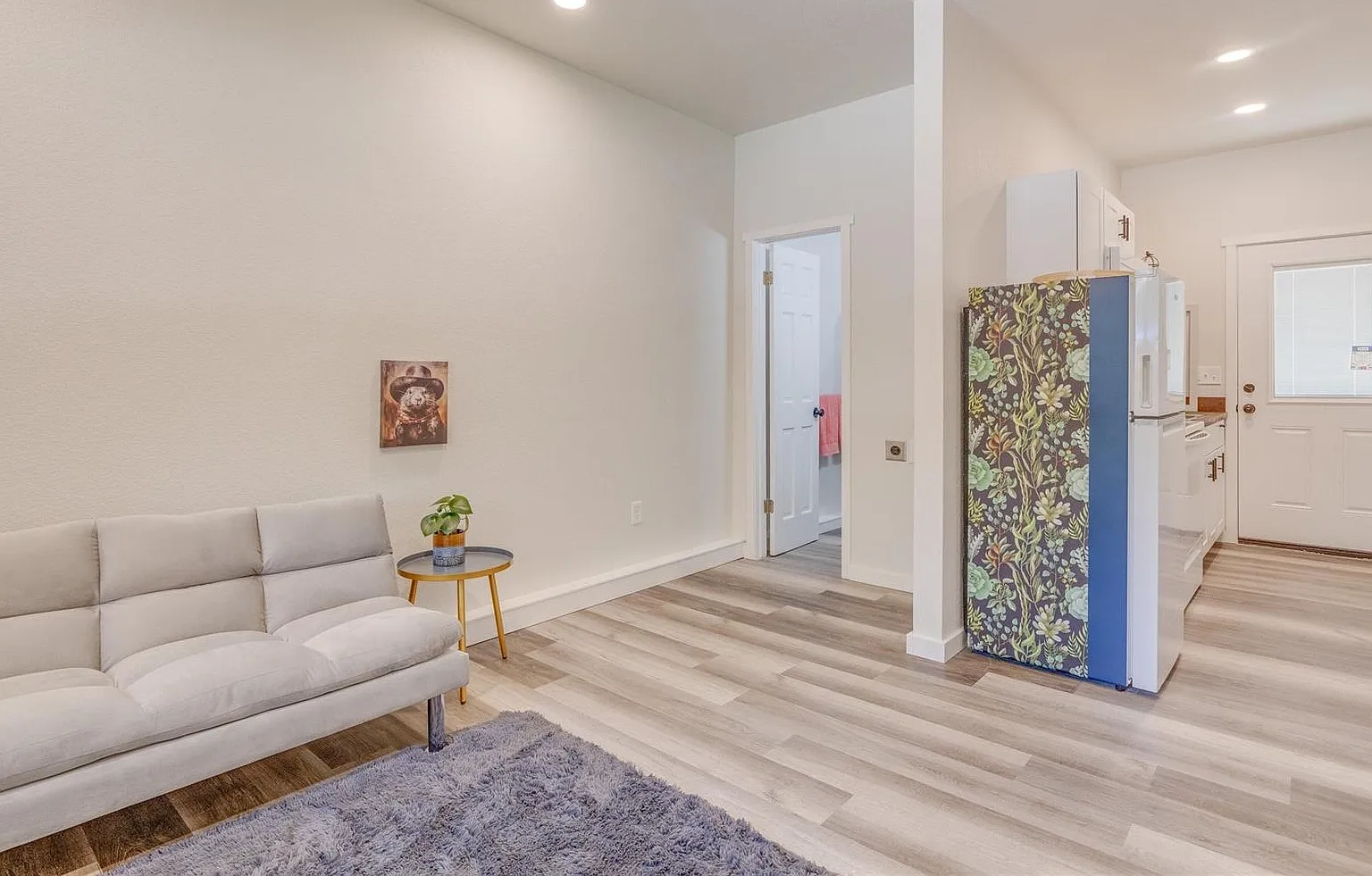 1 bed, 300 sqft, $950 — Photo 3