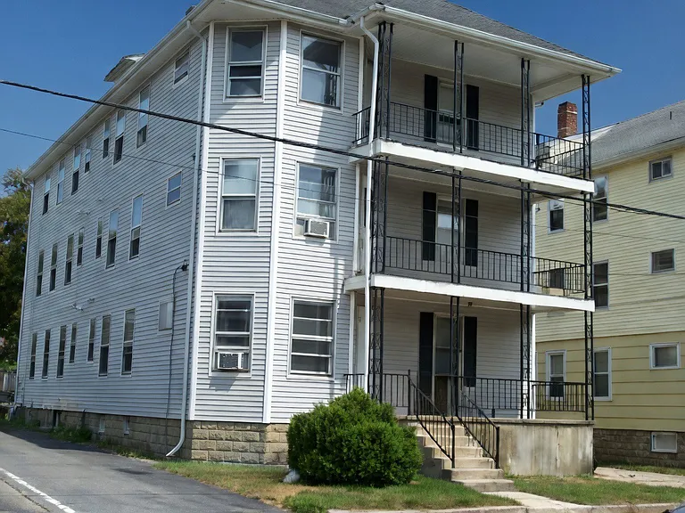 706 Front St #1F — Photo 10
