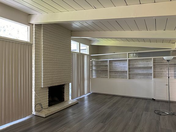 3rd image of 4161 Wilkie Way