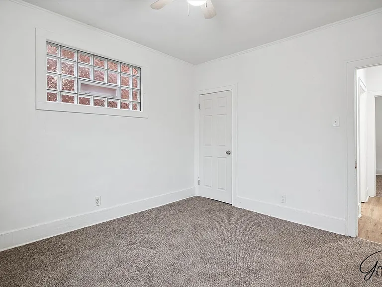 2433/2435 Pasadena St. - Missouri Residential Rentals LLC — Photo 17