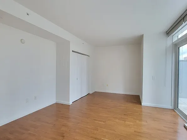 66 Rockwell Pl, Brooklyn, NY
