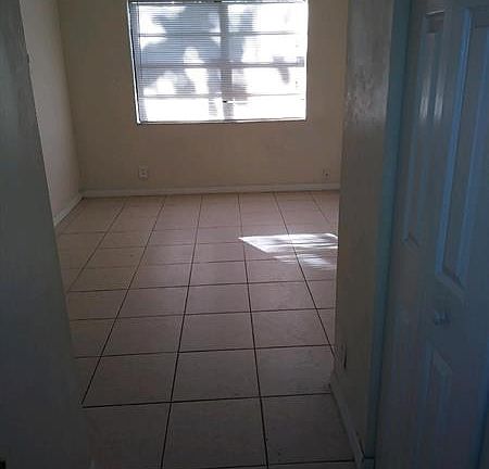 4th image of 11225 Royal Palm Blvd