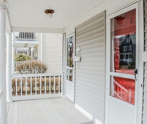 4th image of 15-17 Florence Ave