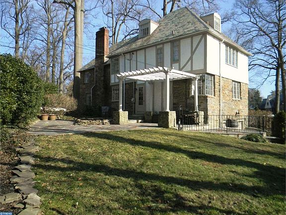3rd image of 1200 Childs Ave