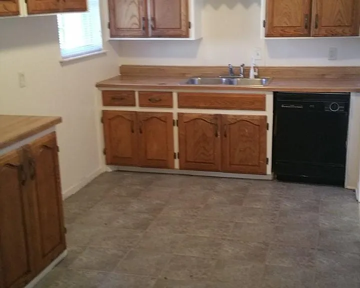1228 Sun Valley Dr — Photo 4