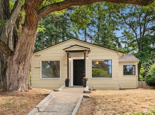 15552 Stone Ave N, Seattle, WA