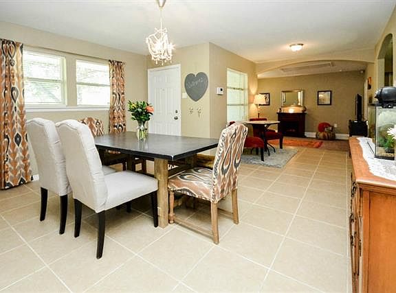 5th image of 8720 Woodbrook Dr