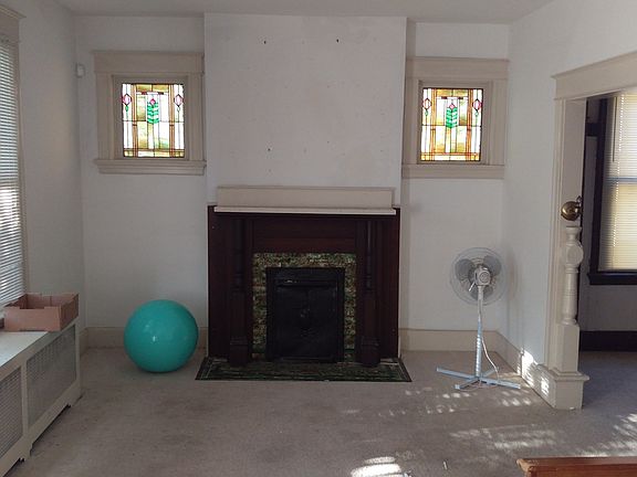 5th image of 2614 Lyndhurst Ave