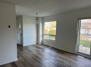 81 Eagen Dr #6, Kitchener, ON N2M5C7