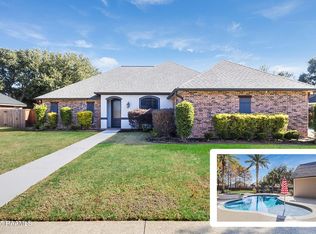 103 Piedmont Ln, Youngsville, LA 70592