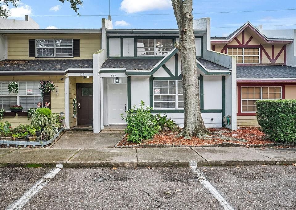 1st image of 824 W 25TH STREET