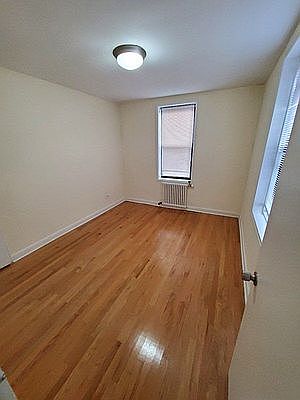 5th image of 4242 80th St APT 7R