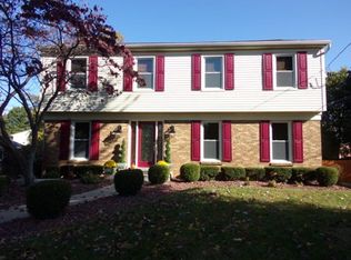 9909 Sheplet Ct, Louisville, KY 40241