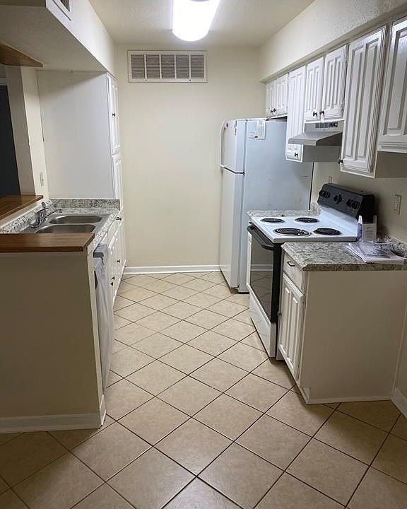 1st image of 12955 Woodforest Blvd APT 75