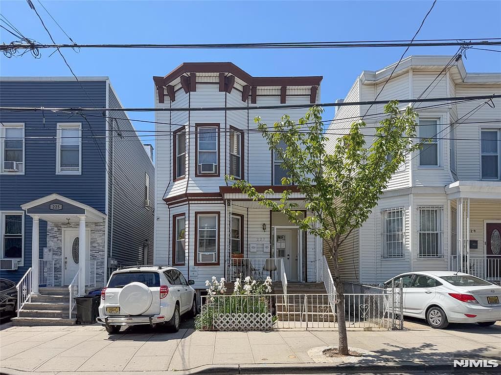 227 46th St, Union City, NJ 07087 | Zillow
