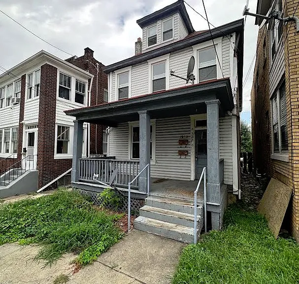 1212 Holmes St #2 — Photo 10