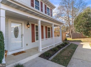 415 Denning Ct, Warrenton, VA 20186