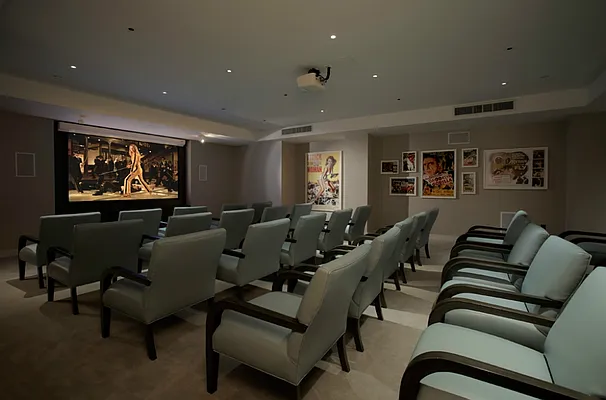 Rented by MNS | media 9