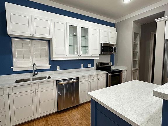 4th image of 524 Wildrose Ln