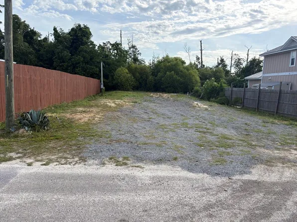 Tulip Ave, Port Saint Joe, FL 32456