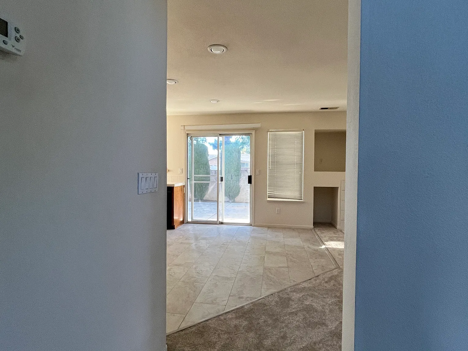 3 bed, 2.5 bath, 1572 sqft, $4,100 — Photo 3