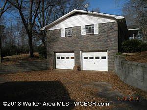 4th image of 81 Willow Dr