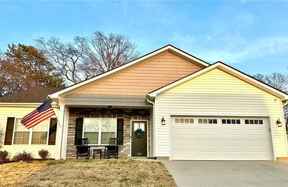 1st image of 210 Ashwood Ln