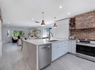 21830 Cypress Cir APT 27E, Boca Raton, FL 33433