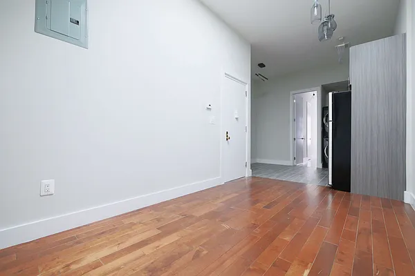 Rented by Osric Management LLC | media 11