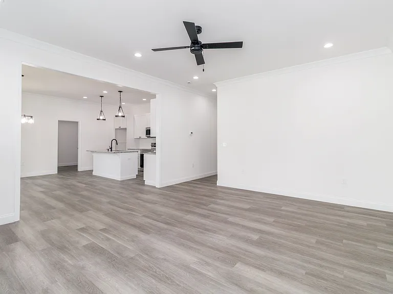 307 E Arch St — Photo 9