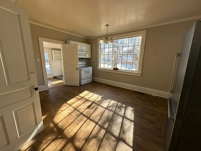 229 Wagner St — Photo 9