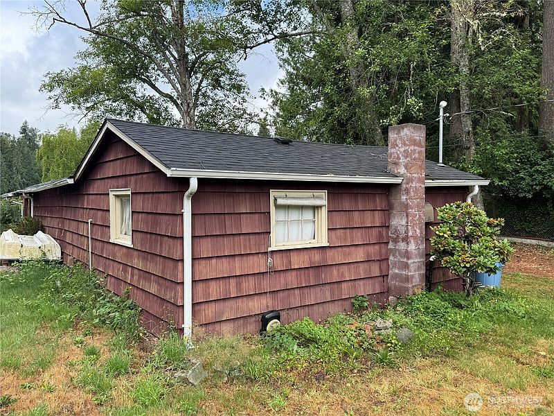 2nd image of 32118 Benbow Drive E