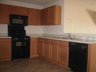 4th image of 17712 Golden Valley Dr