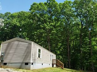 215 Jordan Dr, Travelers Rest, SC 29690