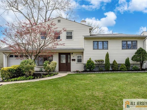 43 Cypress Dr, Colonia, NJ 07067