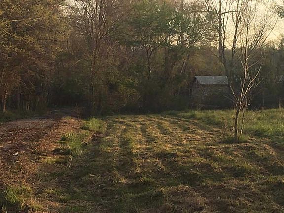 2nd image of 8005 Knollwood St
