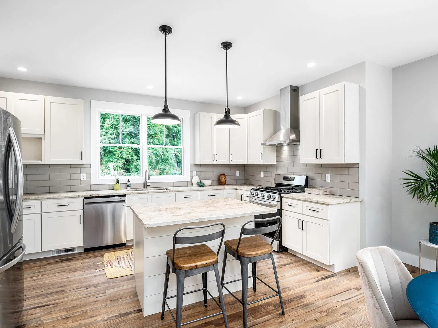 71 Courtland Ave — Photo 4