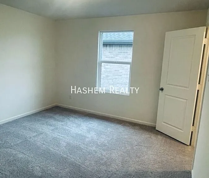 1707 Chapel Hill Rd — Photo 9