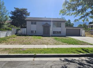 9831 S Darin Dr, Sandy, UT 84070