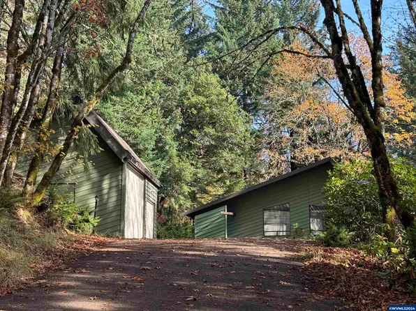 6800 NW Concord Dr, Corvallis, OR 97330