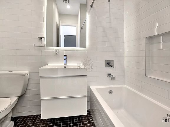 3rd image of 622 Grand Ave APT 301