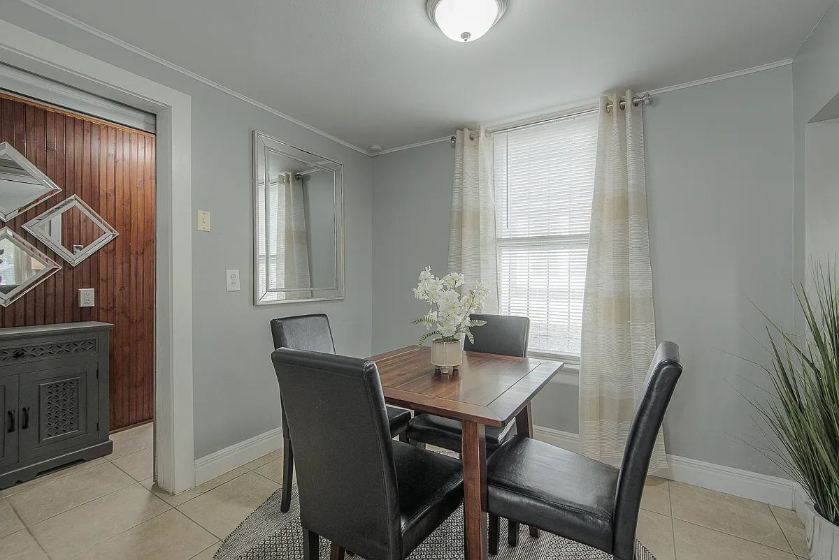 4416 Terrace St - 1 — Photo 4