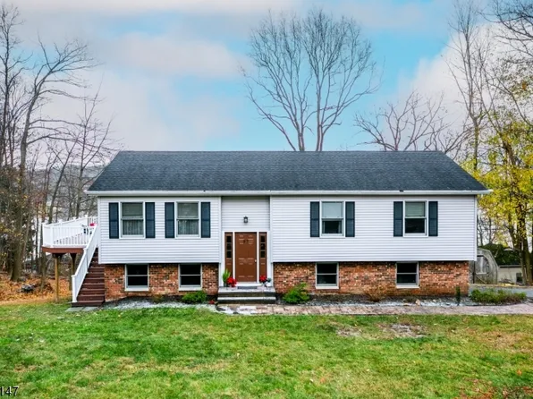 27 Ridgedale Rd, Jefferson Twp., NJ 07849