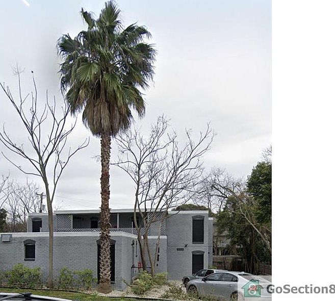 1st image of 358 Claremont Ave APT 4
