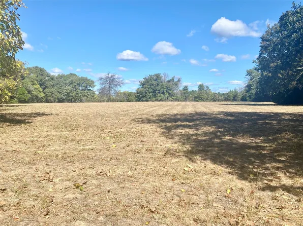 3209 Walton Rd, Tyler, TX 75701